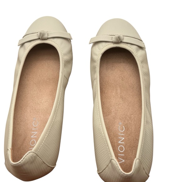 NWT Vionic‎ Cream Women's Flats with Bow Detail size 6 - Picture 6 of 14